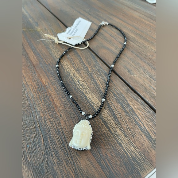 Sweet little Buddha necklace black crystals - Picture 2 of 4